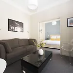 Des Batignolles Paris