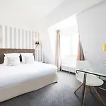 Des Batignolles Hotel