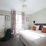 Hotel Des Batignolles 3*
