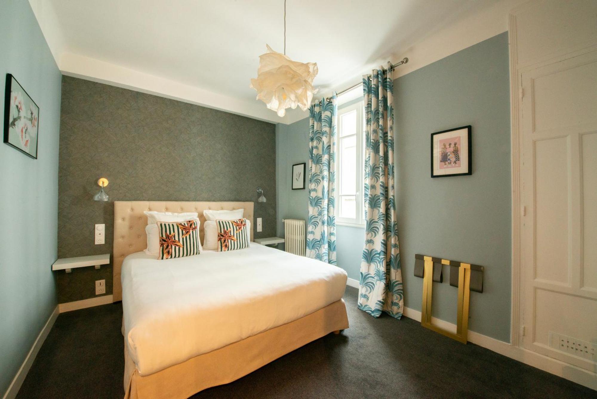Des Batignolles 3*