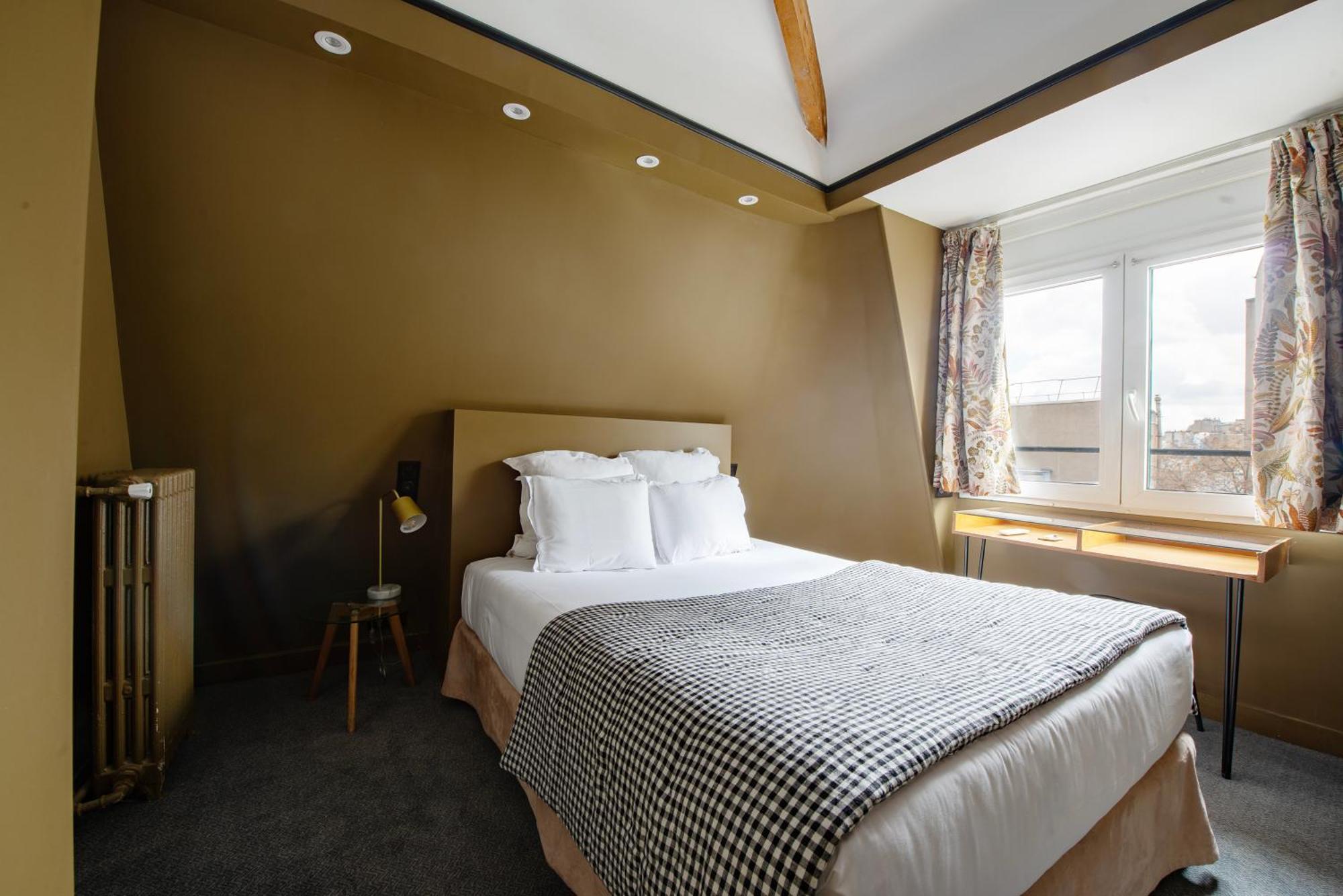 Hotel Des Batignolles Parigi