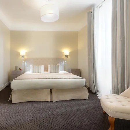 Hotel Des Batignolles Parigi
