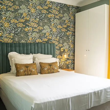 Hotel Des Batignolles Parigi