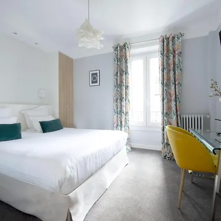 Hotel Des Batignolles Parigi