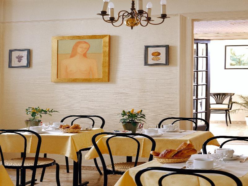 Des Batignolles Hotel Paris